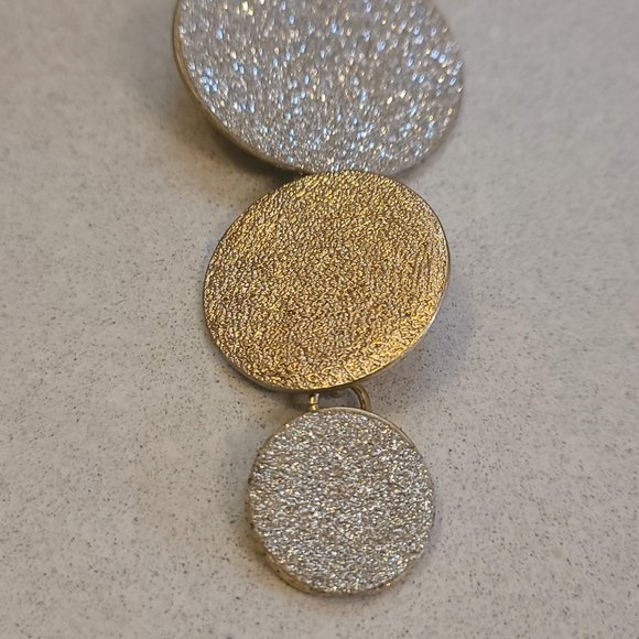 NWT Sparkly Silver & Gold Colored Necklace/ Earring Set. - Picture 12 of 14